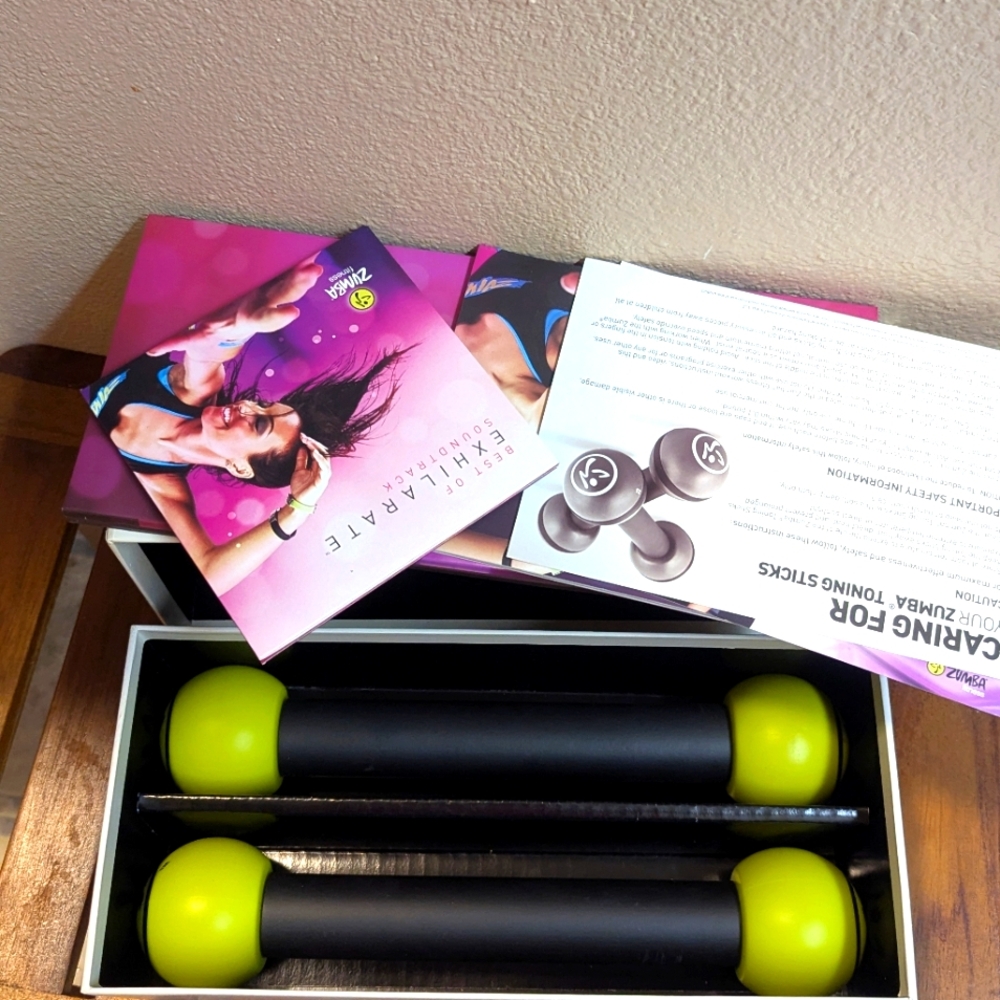 Zumba fitness exhilarate set